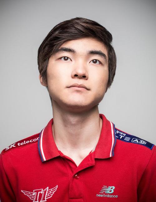 Tian 在 LPL 中三次获得亚军，与 Top Esports 一起。你如何评价 Tian 在 Top Esports 中的表现？