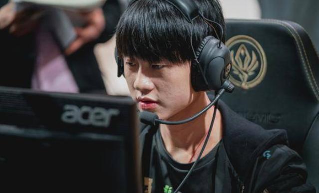 LPL夏季赛W3D4：Jiejie对位Milkyway，OMG追寻首胜